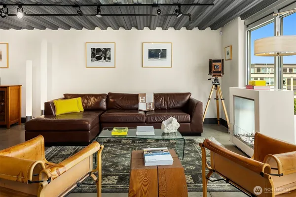 $1,250,000 | 1310 East Union Street, Unit 501, Seattle, WA 98122