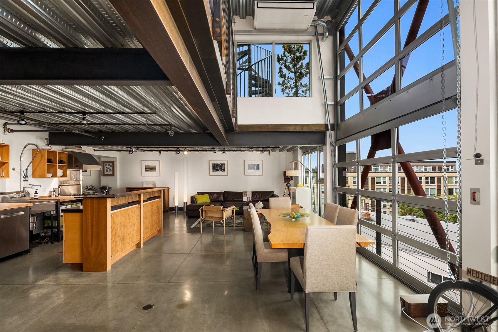 1310 East Union Street, Unit 501 Seattle, WA 98122 - Photo 5 of 30