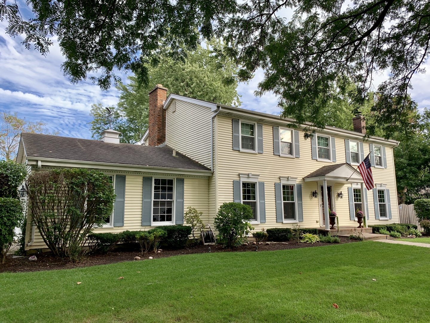1601 Birch Road Northbrook, IL 60062 - Photo 1 of 34 Gallery Image 1