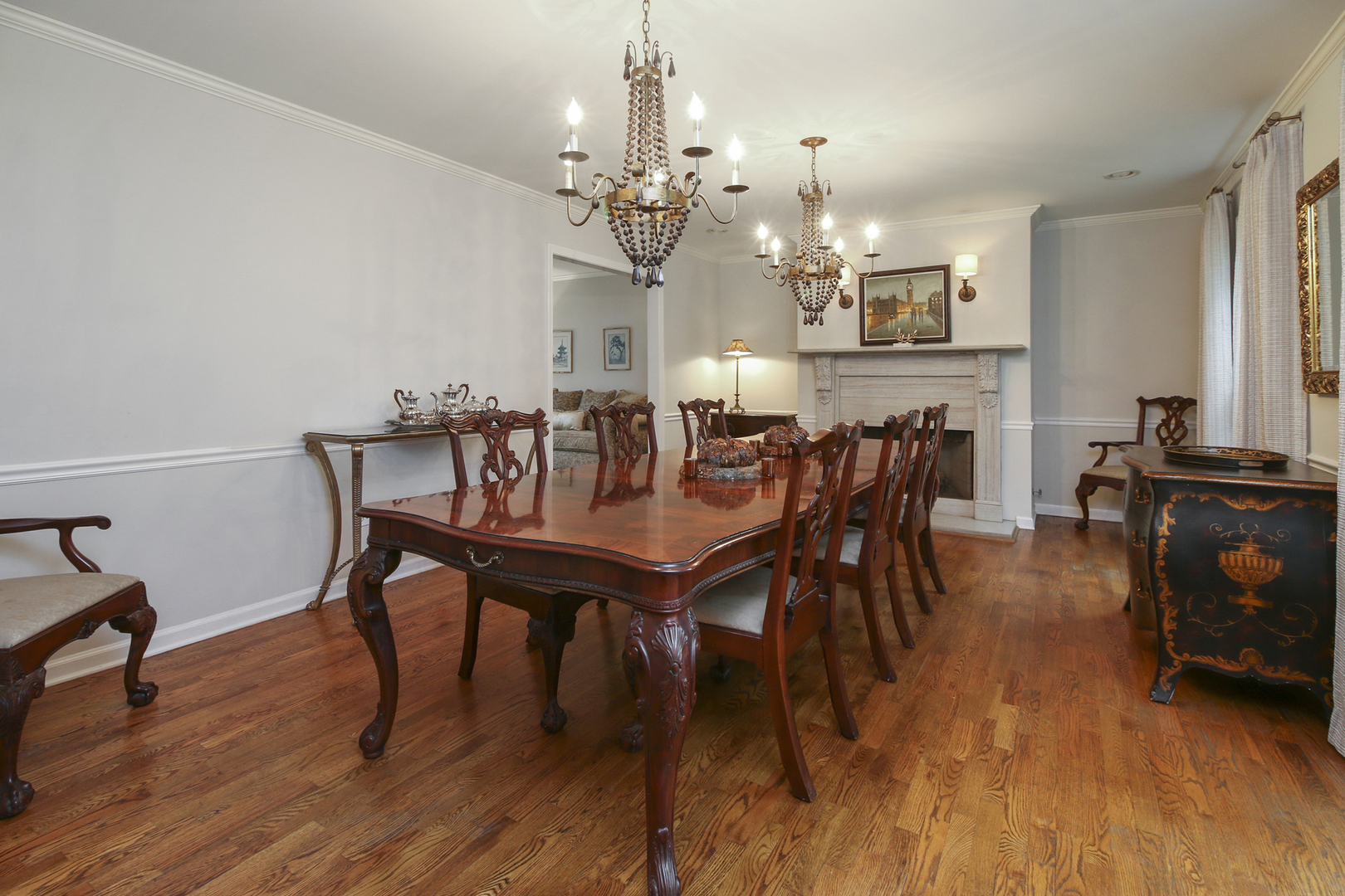 1601 Birch Road Northbrook, IL 60062 - Photo 5 of 34 Gallery Image 5