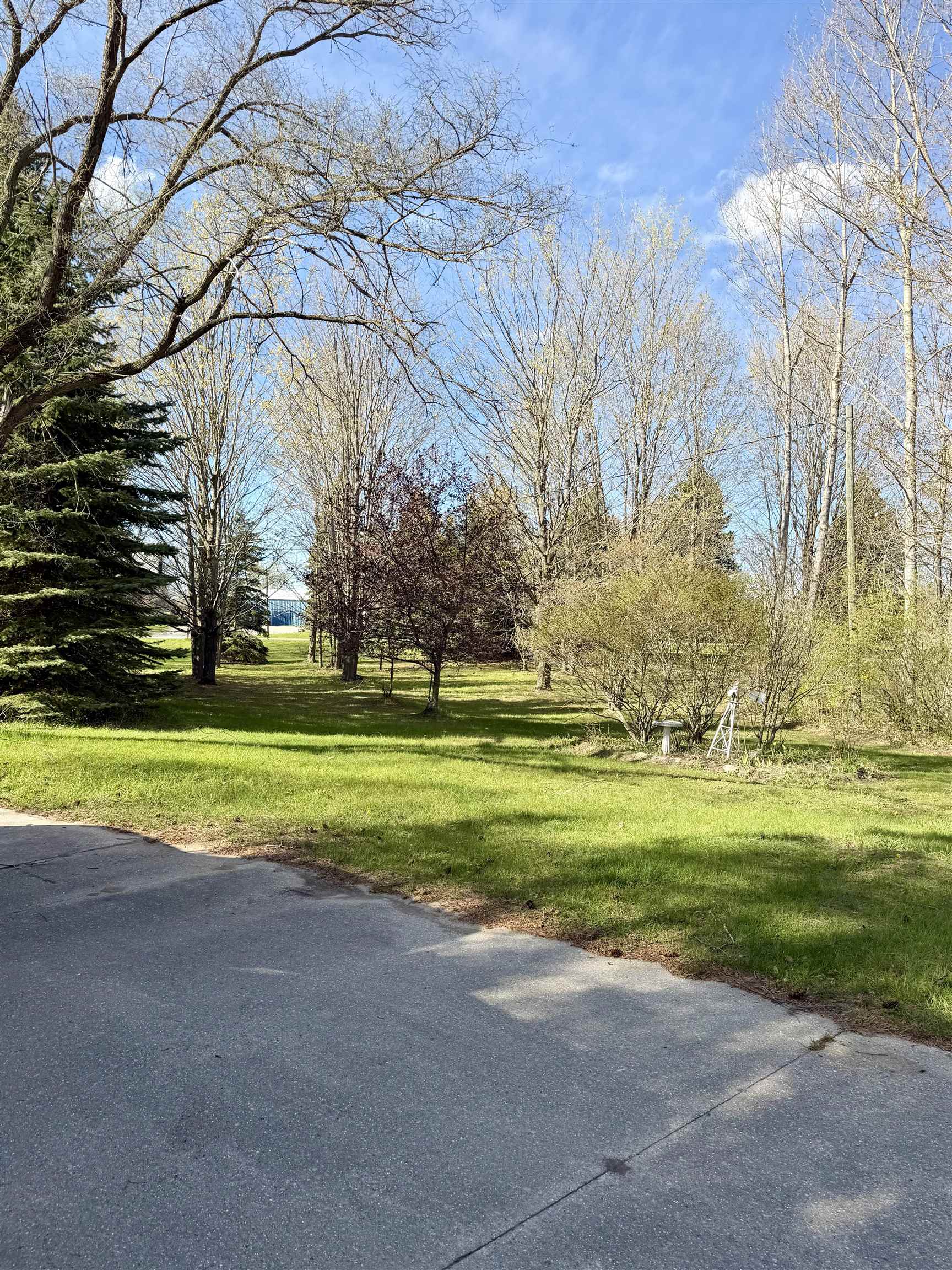 13249 Indian Road Kewadin, MI 49648 - Photo 31 of 35 Gallery Image 31