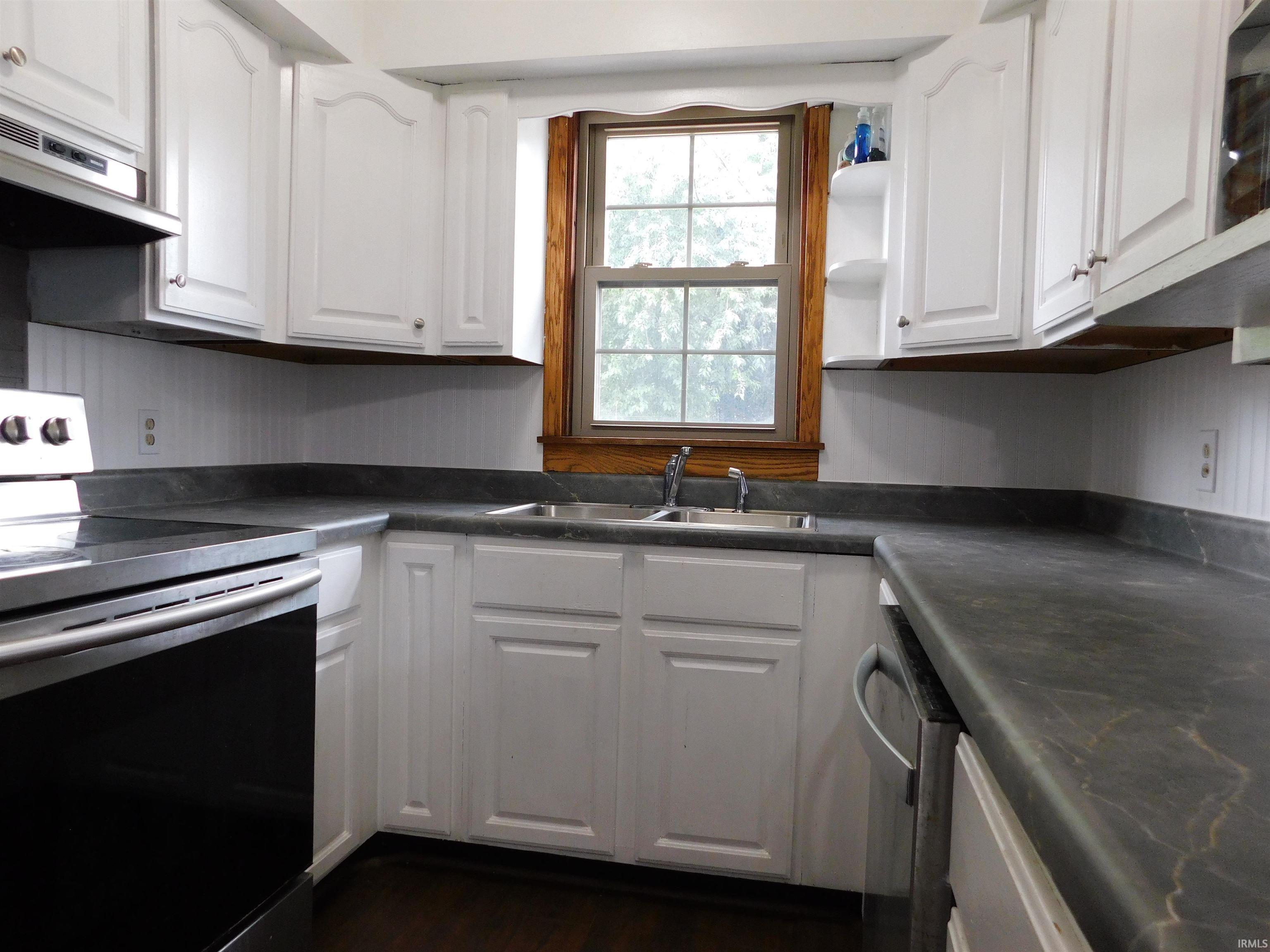 303 East Rochester Street Akron, IN 46910 - Photo 18 of 47