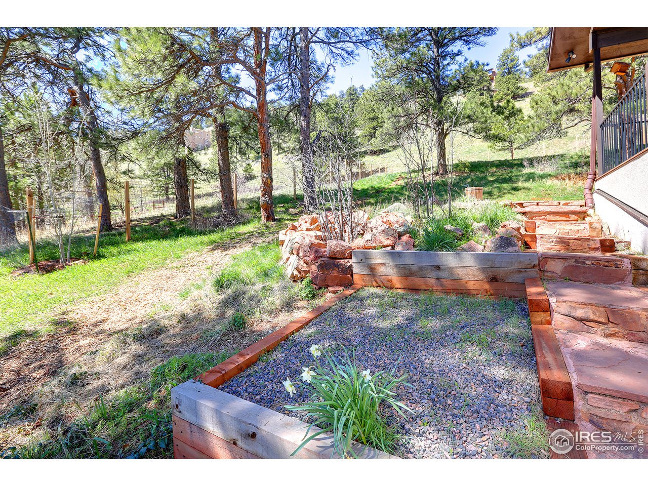 6177 Olde Stage Road Boulder, CO 80302 - Photo 27 of 33 Side Yard
