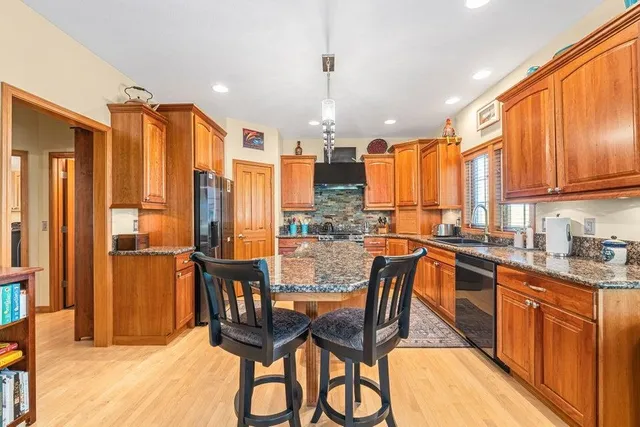 $925,000 | 639 Palmer Lane, Chewelah, WA 99109