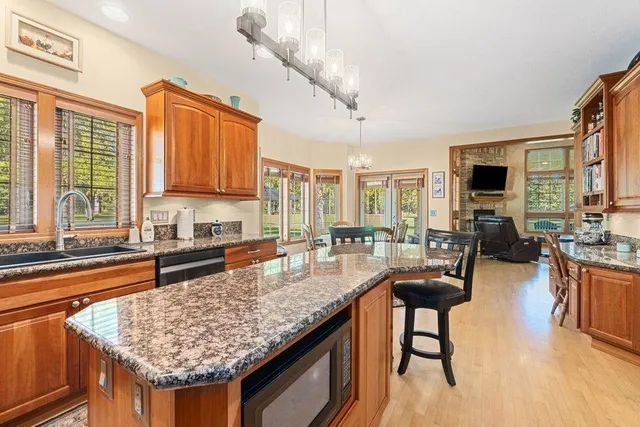 $925,000 | 639 Palmer Lane, Chewelah, WA 99109