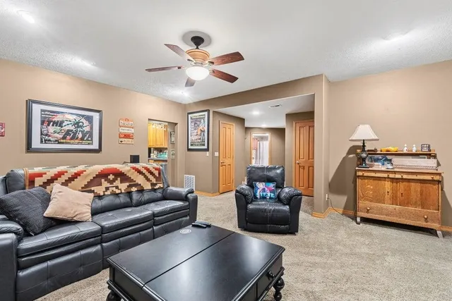 $925,000 | 639 Palmer Lane, Chewelah, WA 99109