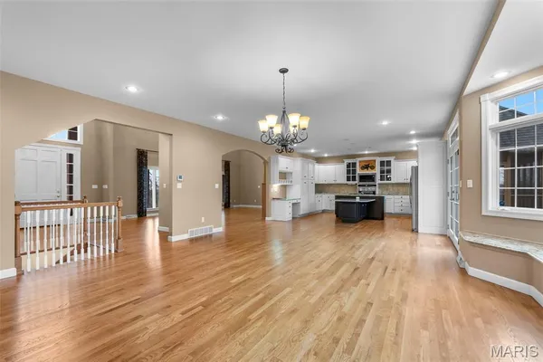 $1,195,000 | 2213 Crown Point Drive, Cape Girardeau, MO 63701