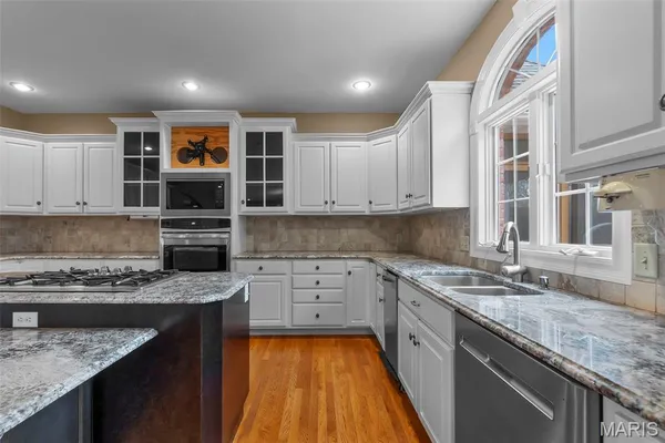 $1,195,000 | 2213 Crown Point Drive, Cape Girardeau, MO 63701