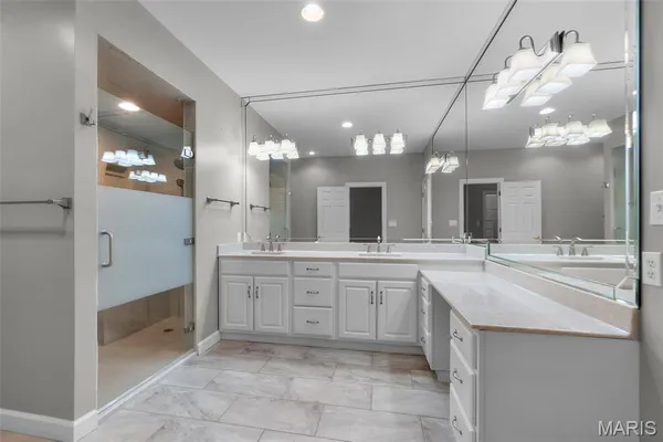 $1,195,000 | 2213 Crown Point Drive, Cape Girardeau, MO 63701