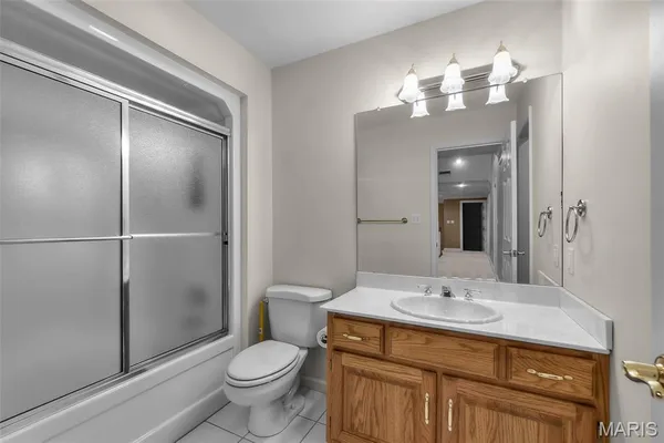$1,195,000 | 2213 Crown Point Drive, Cape Girardeau, MO 63701