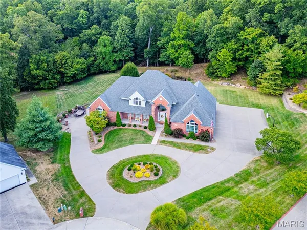 $1,195,000 | 2213 Crown Point Drive, Cape Girardeau, MO 63701