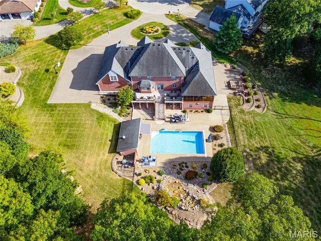 $1,195,000 | 2213 Crown Point Drive, Cape Girardeau, MO 63701