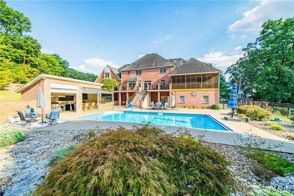 $1,195,000 | 2213 Crown Point Drive, Cape Girardeau, MO 63701