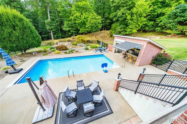 $1,195,000 | 2213 Crown Point Drive, Cape Girardeau, MO 63701