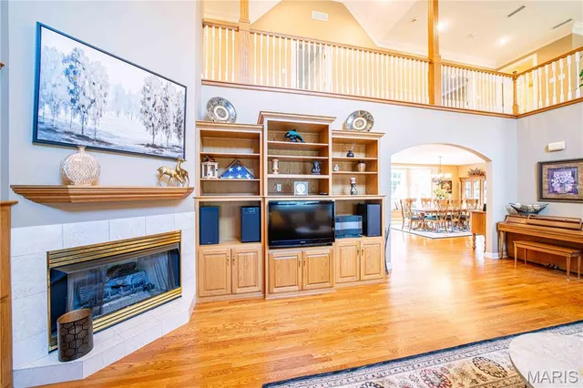 $1,350,000 | 2213 Crown Point Drive, Cape Girardeau, MO 63701