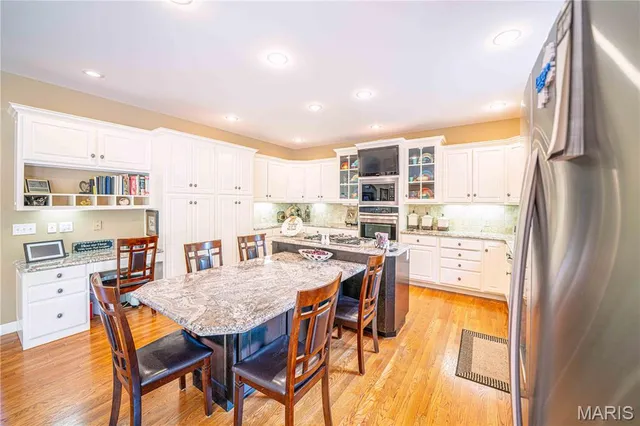 $1,350,000 | 2213 Crown Point Drive, Cape Girardeau, MO 63701