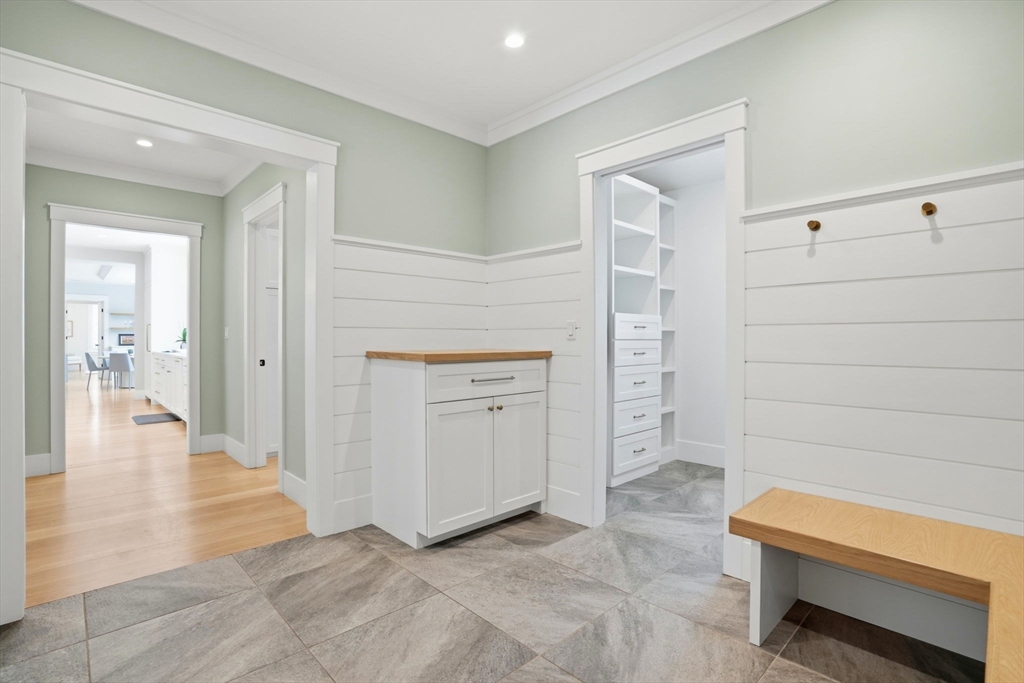 9 Pelham Road Lexington, MA 02421 - Photo 11 of 39