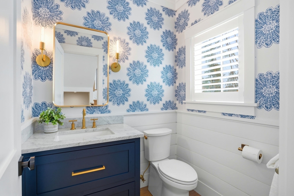 9 Pelham Road Lexington, MA 02421 - Photo 12 of 39