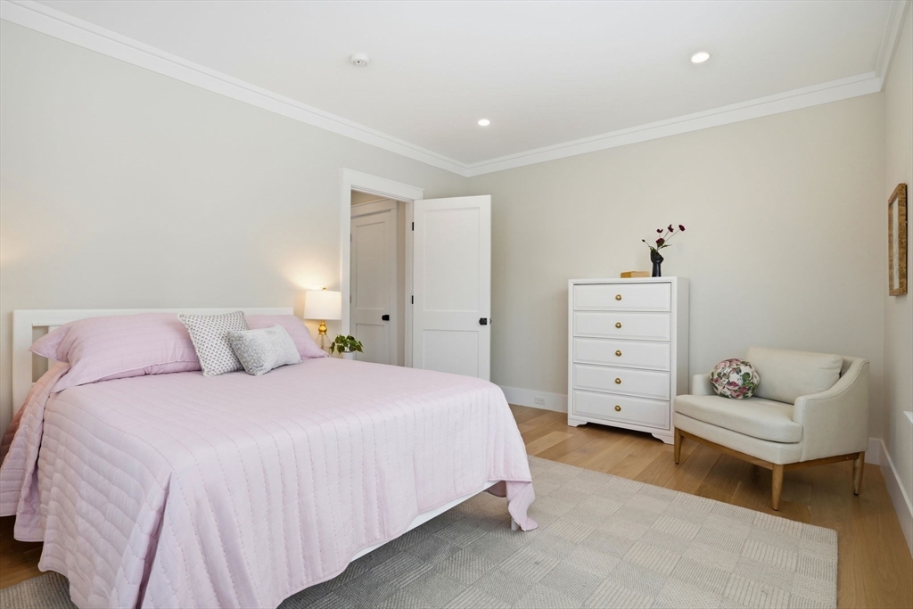 9 Pelham Road Lexington, MA 02421 - Photo 15 of 39