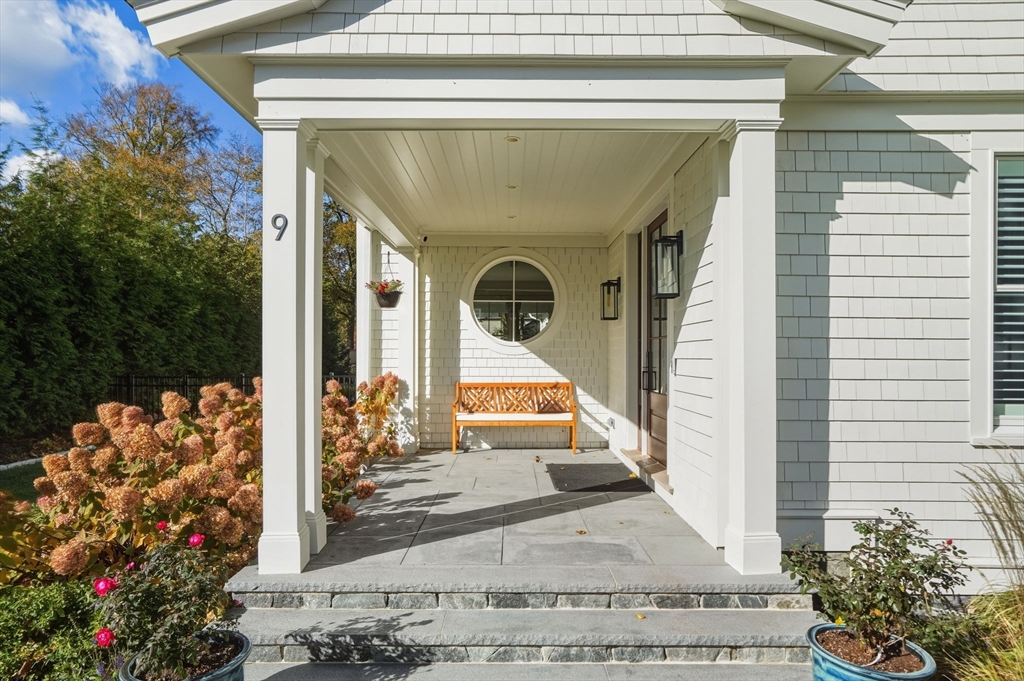 9 Pelham Road Lexington, MA 02421 - Photo 3 of 39