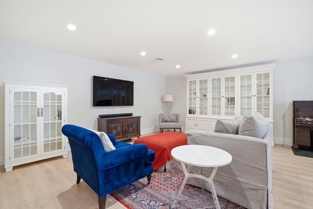 9 Pelham Road Lexington, MA 02421 - Photo 32 of 39