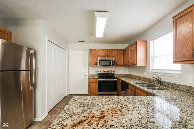 $1,830 | 4024 Village Trace Boulevard, Indianapolis, IN 46254