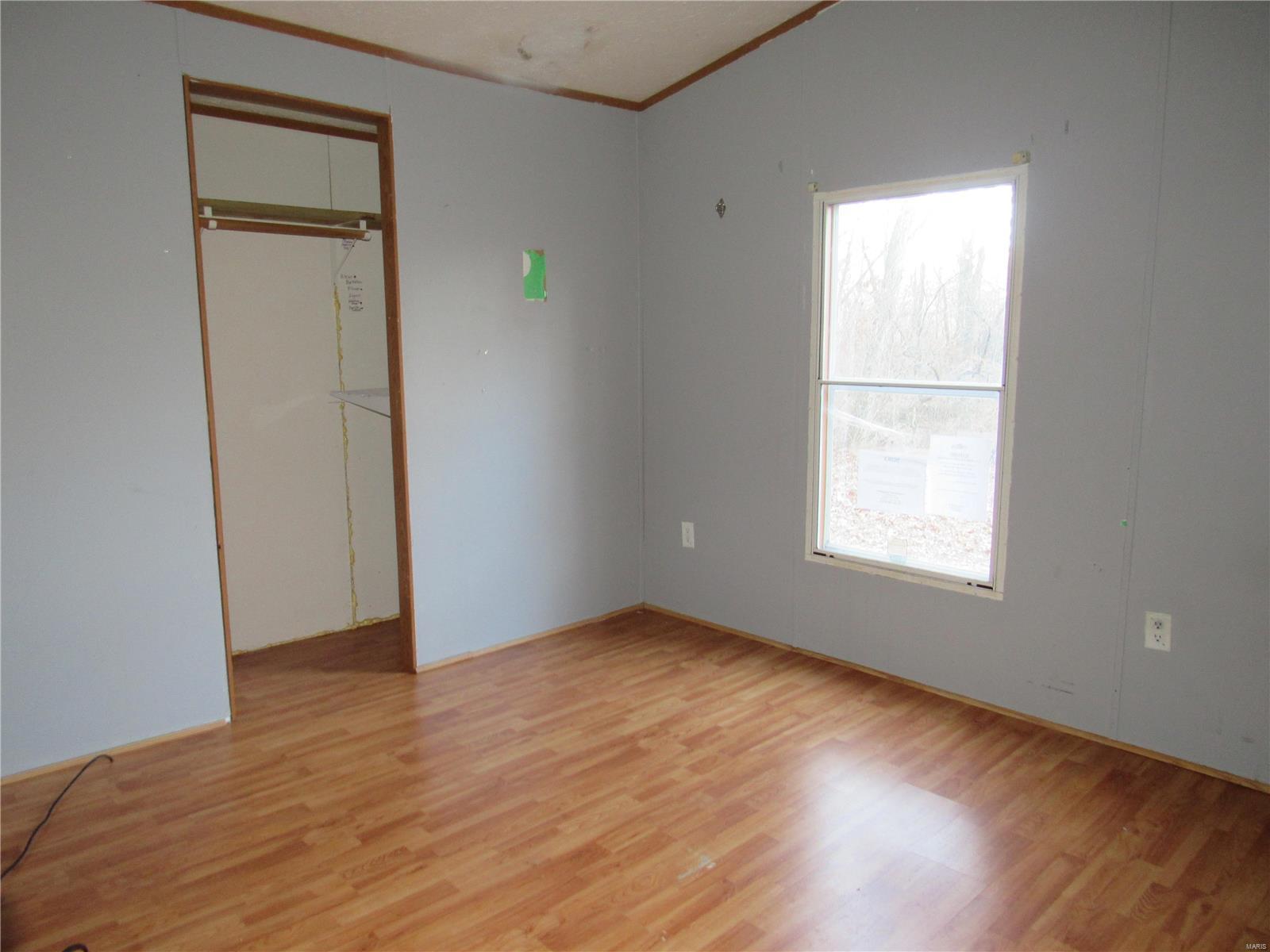 32769 Teney Hollow Road Brighton, IL 62012 - Photo 3 of 11 Gallery Image 3