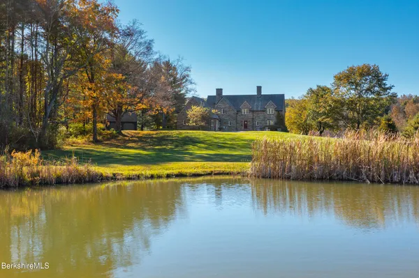 $10,995,000 | 30 E Road, Alford, MA 01266