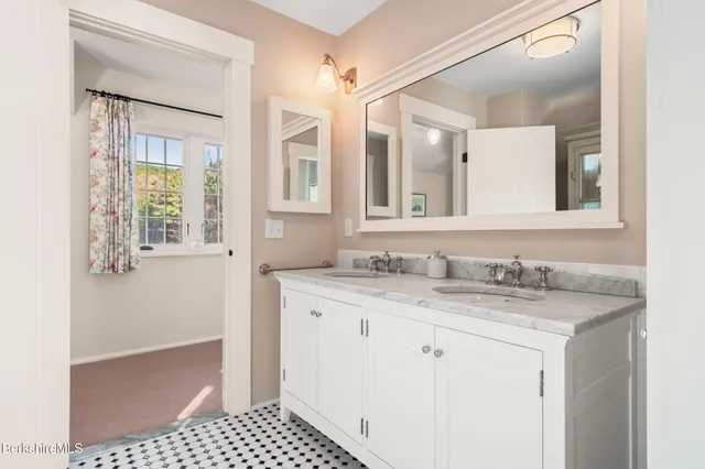 $13,500,000 | 30 E Road, Alford, MA 01266