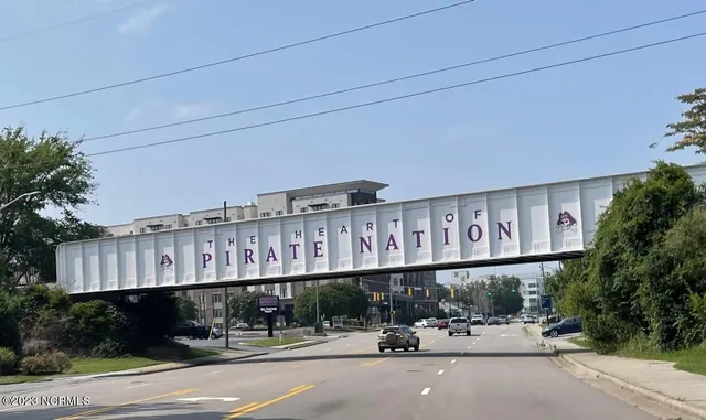 $310,500 | 431 Seashore Street, Grimesland, NC 27837