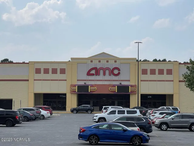 $310,500 | 431 Seashore Street, Grimesland, NC 27837