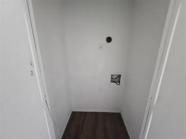 $1,290 | 7030 Fair Oaks Avenue, Unit 108, Dallas, TX 75231