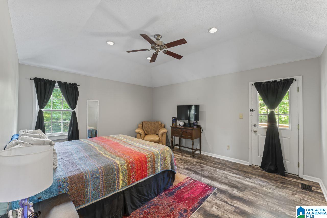 141 Mallard Pointe Drive Pelham, AL 35124 - Photo 14 of 40