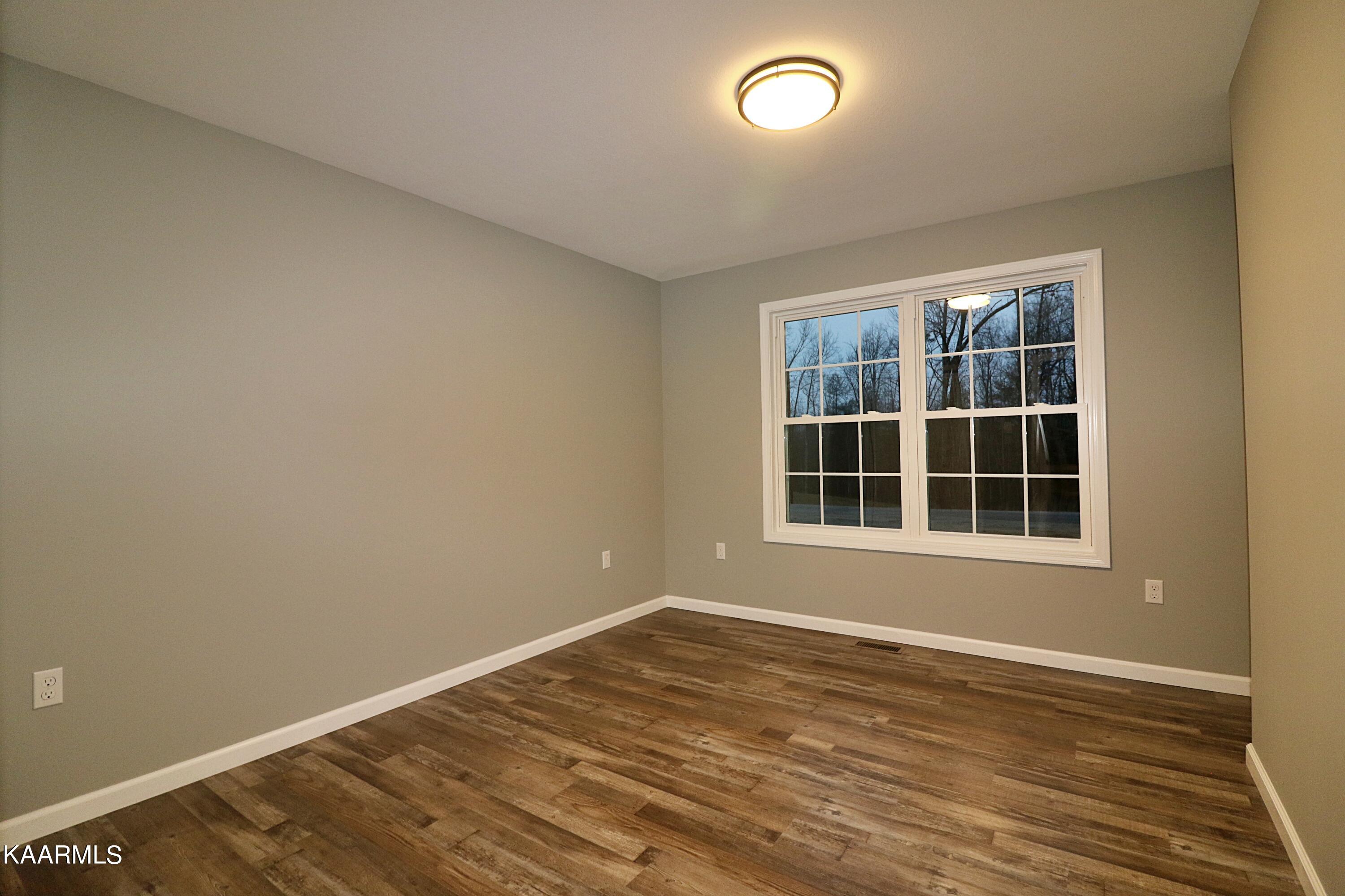 1135 Toomey Fls Road Oneida, TN 37841 - Photo 19 of 31 094A2494