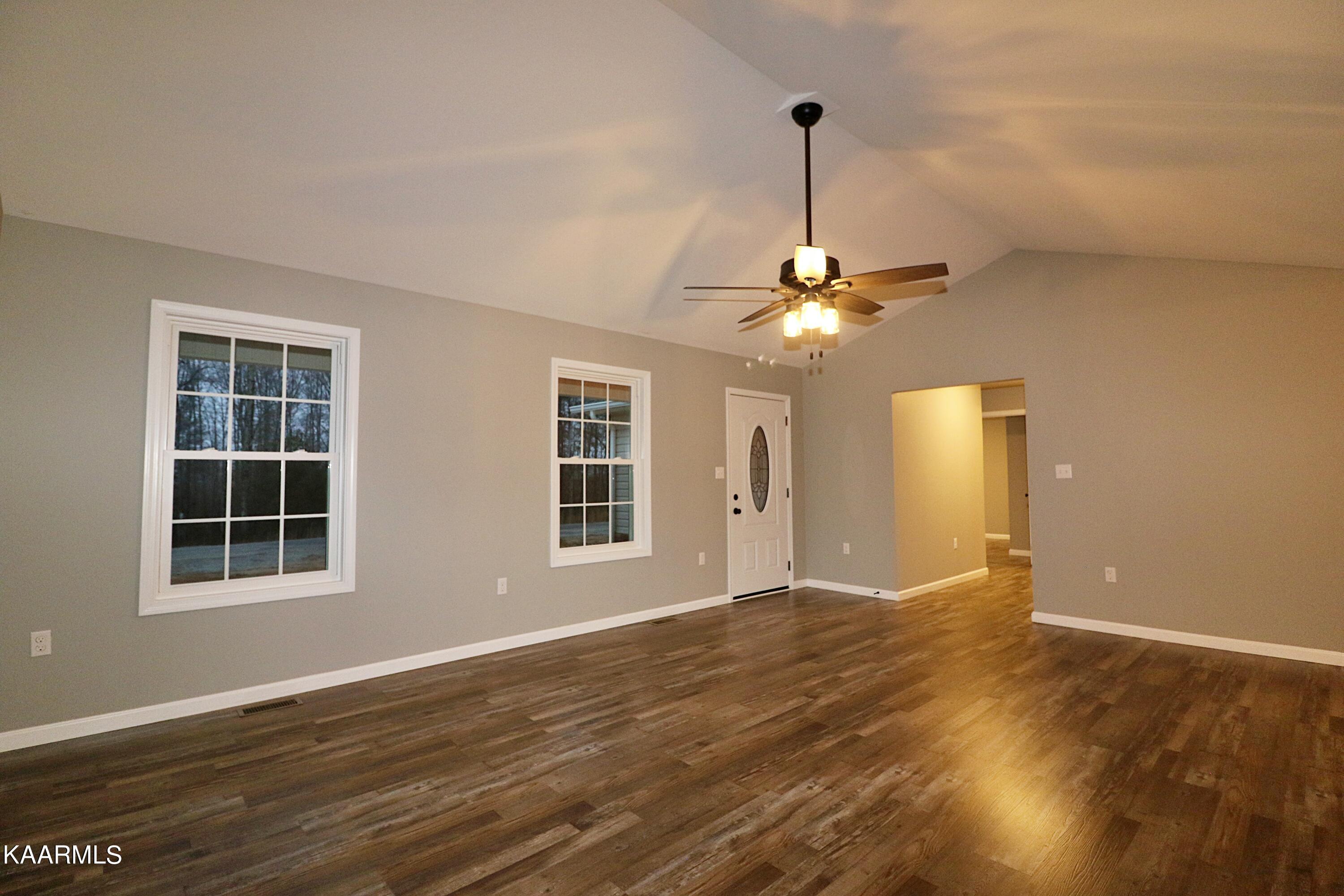 1135 Toomey Fls Road Oneida, TN 37841 - Photo 3 of 31 094A2493