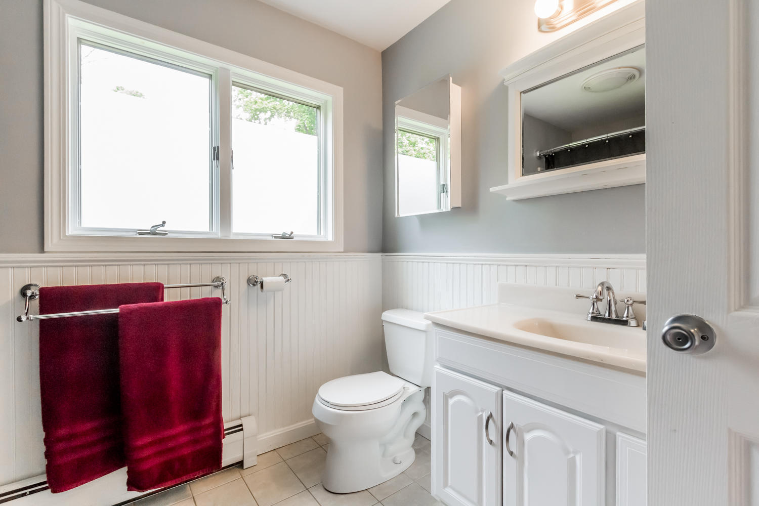 18 Campion Road Cape Elizabeth, ME 04107 - Photo 17 of 27 Bathroom