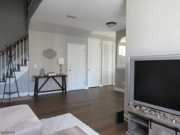 $2,100 | 132 Limerick Lane, Phillipsburg, NJ 08865