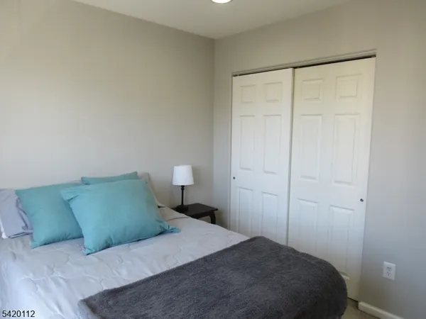 $2,100 | 132 Limerick Lane, Phillipsburg, NJ 08865