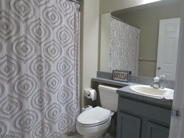 $2,100 | 132 Limerick Lane, Phillipsburg, NJ 08865