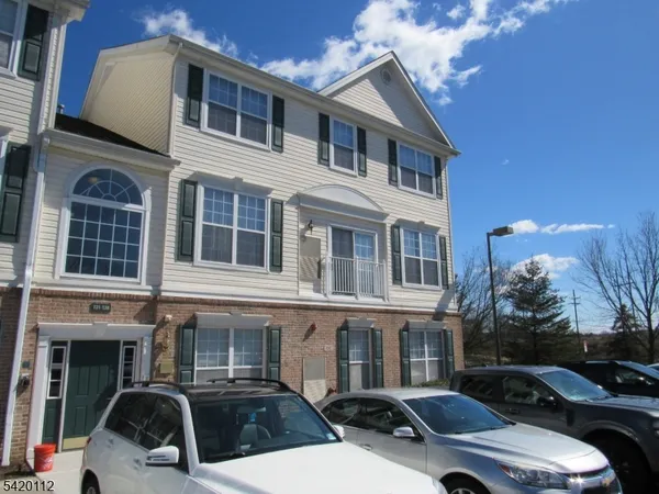 $2,100 | 132 Limerick Lane, Phillipsburg, NJ 08865