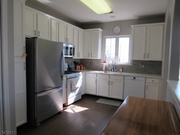 $2,100 | 132 Limerick Lane, Phillipsburg, NJ 08865