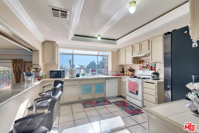 $639,000 | 25639 Palm Shadows Drive, Moreno Valley, CA 92557