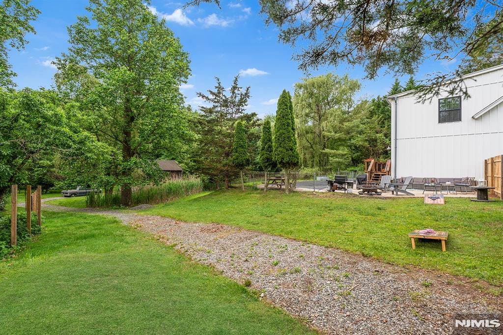 55 Cripplebush Road Old Tappan, NJ 07675 - Photo 35 of 44