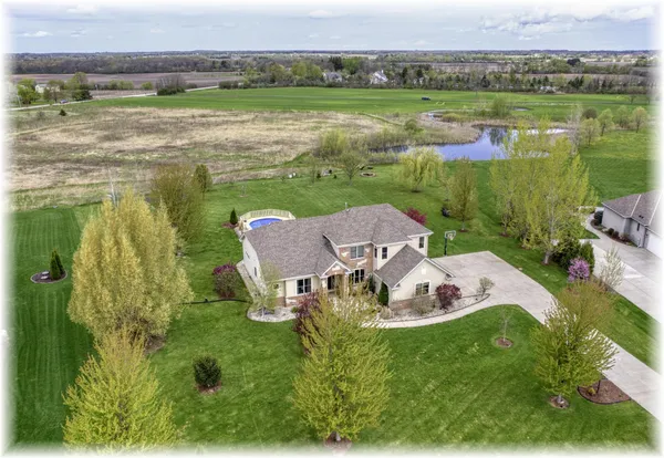 $825,000 | 15328 Kingston Way, Yorkville, WI 53126