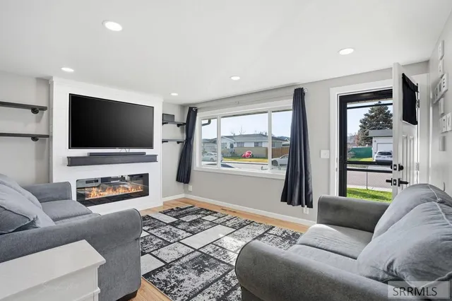 $285,000 | 190 Henry Avenue, Pocatello, ID 83202