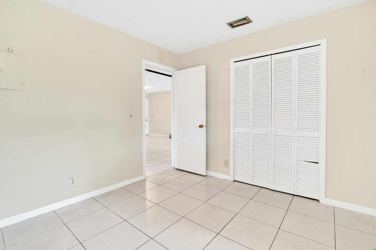 4901 Canton Road Lake Worth, FL 33463 - Photo 10 of 19 11 Bedroom 02