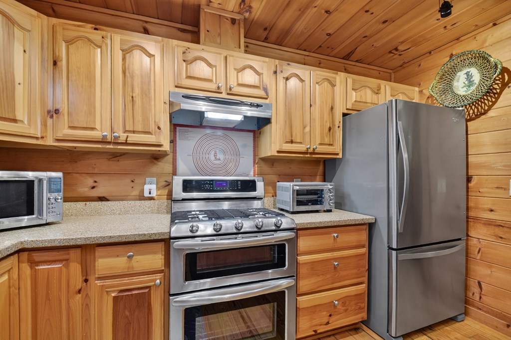 1175 Lickskillet Road Blue Ridge, GA 30513 - Photo 15 of 52 Gallery Image 15