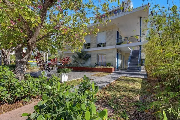 $1,600 | 1685 Jefferson Avenue, Unit 17, Miami Beach, FL 33139