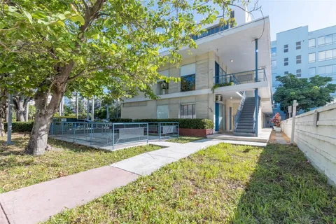 $1,600 | 1685 Jefferson Avenue, Unit 17, Miami Beach, FL 33139