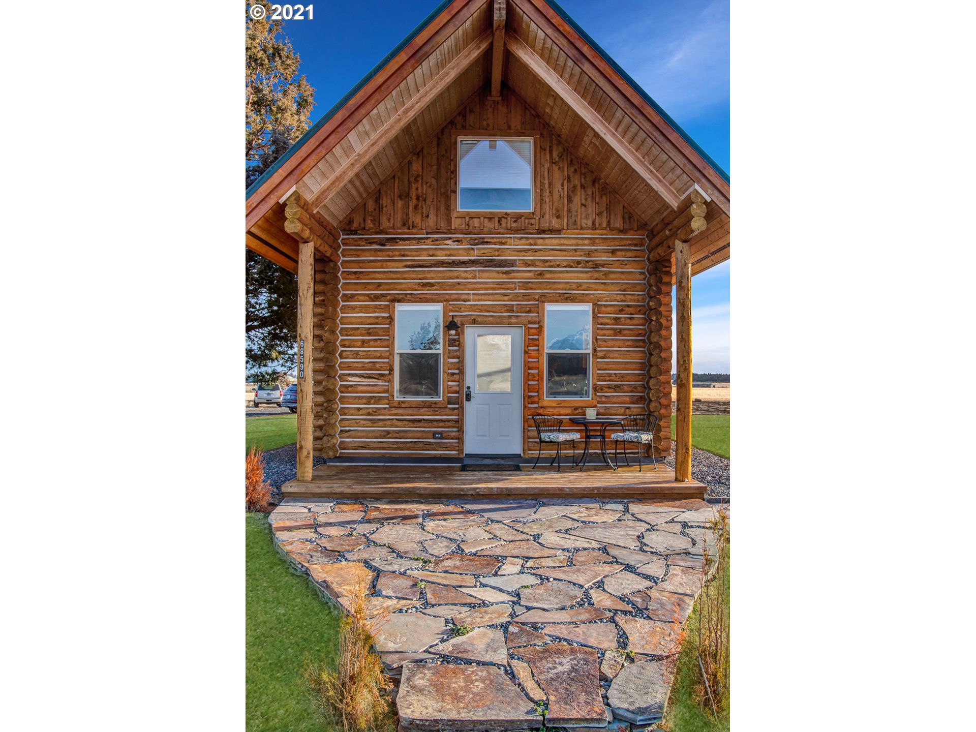 68590 George Cyrus Road Sisters, OR 97759 - Photo 2 of 22 Gallery Image 2
